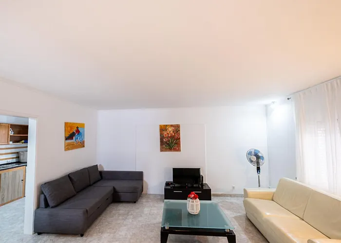 Simon's Place Tatil Evi *