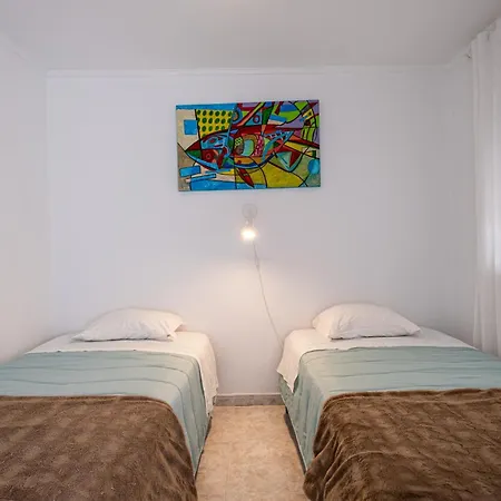 Simon's Place