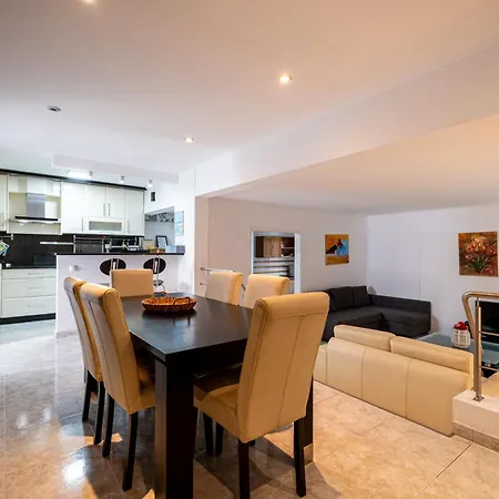 Simon's Place Tatil Evi Ponta Delgada